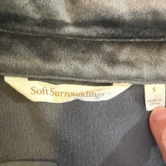 Soft Surroundings Gray Velvet Popover Tunic Top Size Small - Picture 4 of 5